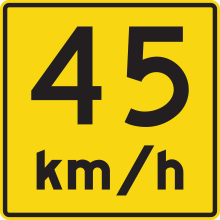 Vitesse recommandée près d'un point dangereux - 45 km/h